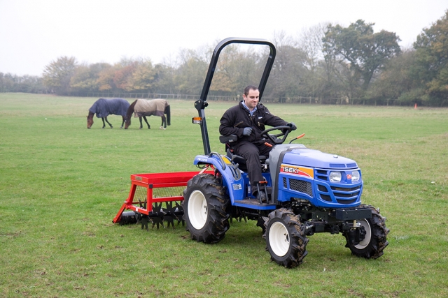 Batex Photography - Iseki Tracor with horses, Promotional Advert for Ransomes Jacobsen